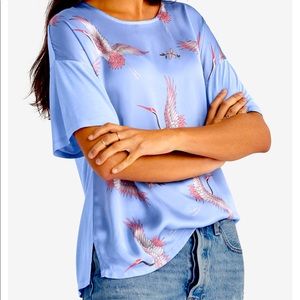 ELLOS SATIN FRONT T-SHIRT GREAT BLUE HERON
